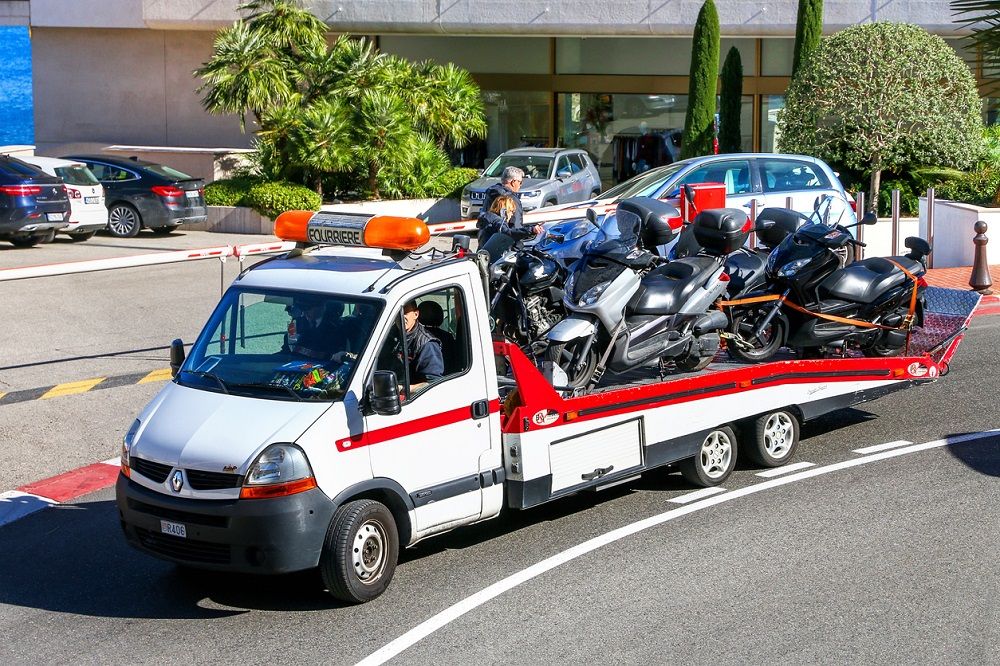 Las motos han de llevarse de un modo adecuado. Fuente: iStock/DarthArt
