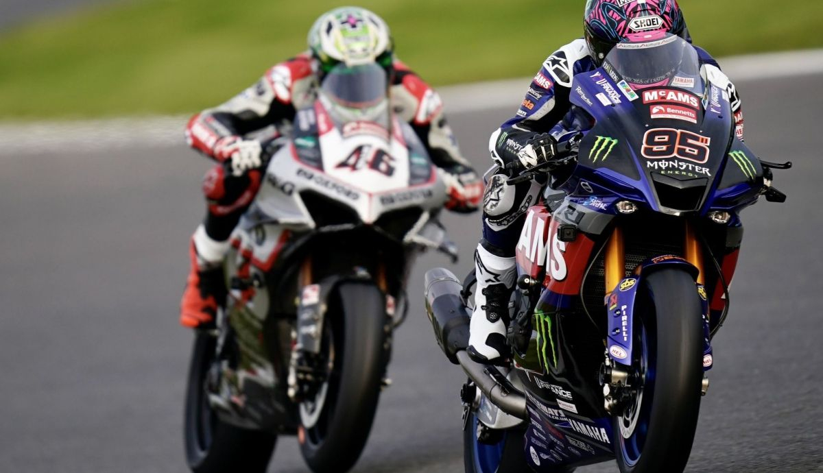 Tarran MacKenzie se impuso a Tommy Bridewell en la primera carrera Tarran MacKenzie se impuso a Tommy Bridewell en la primera carrera