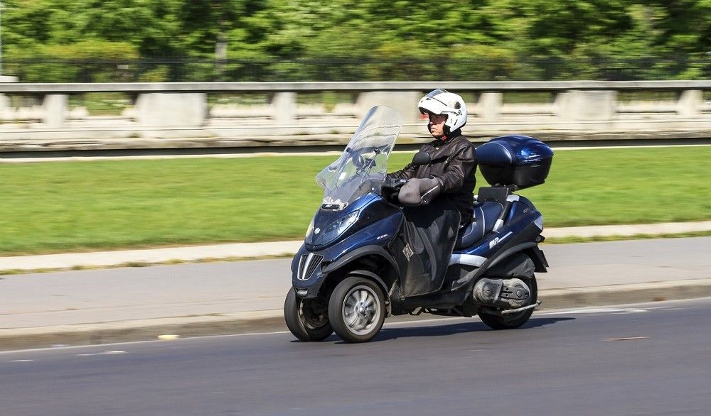 Las motos de tres ruedas con dos de ellas delanteras han ganado mercado. Fuente: iStock/dennisvdw