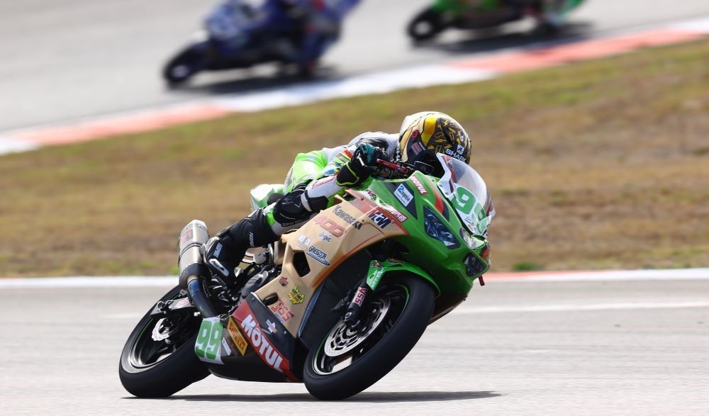 Adrián Huertas en el GP de Portugal de Supersport 300. Fuente: Gold & Goose