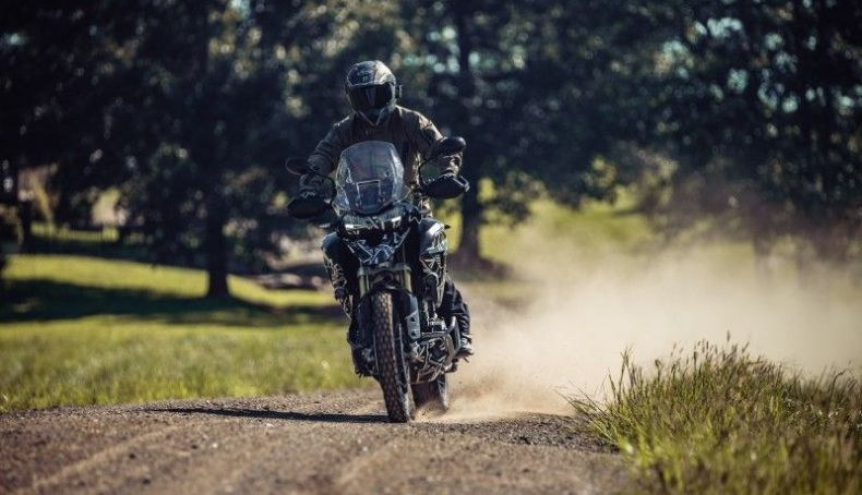 TRIUMPH RC 186 TRIUMPH RC 186