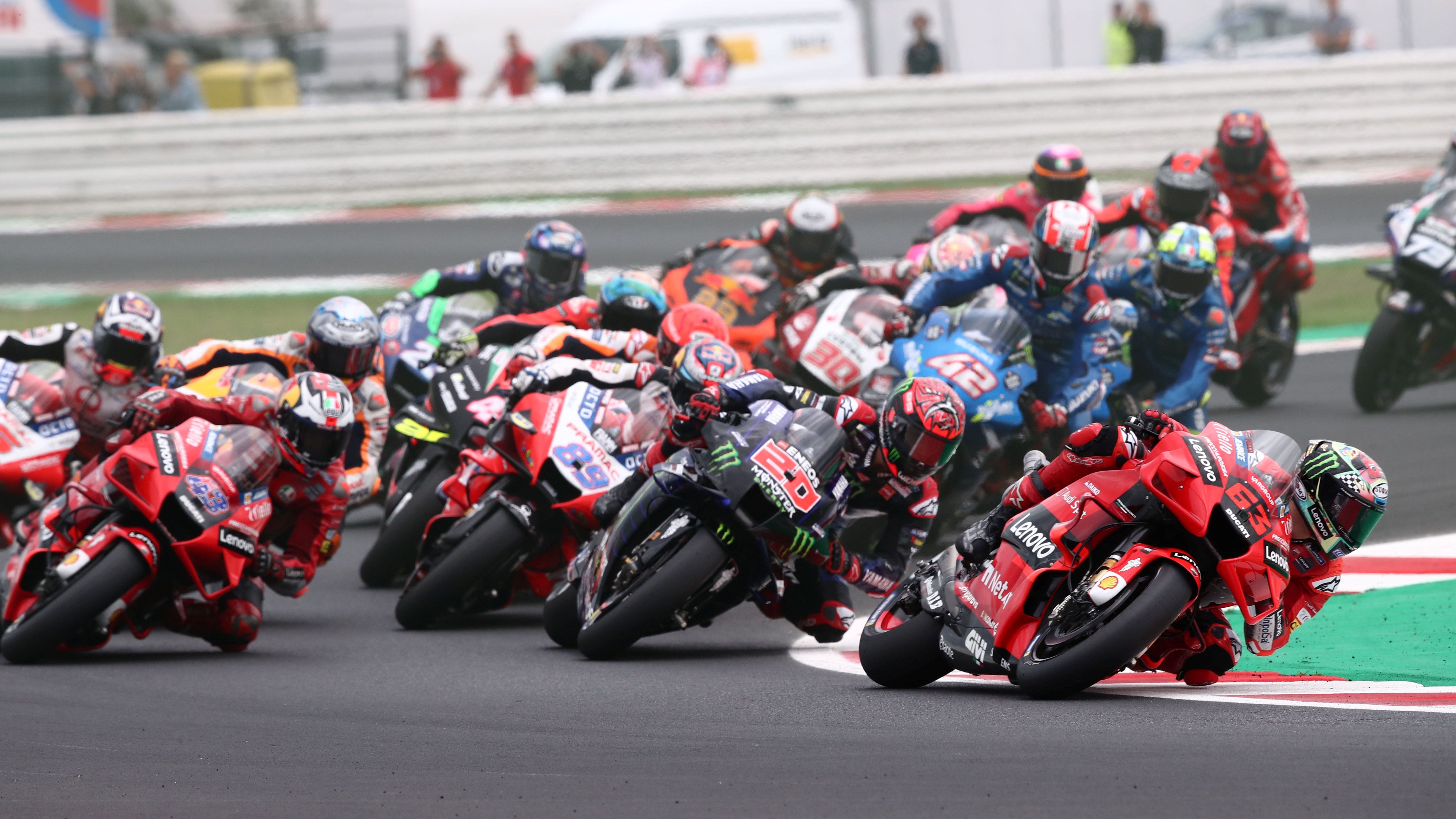 Salida de la anterior carrera de MotoGP en Misano, ganada por Pecco Bagnaia