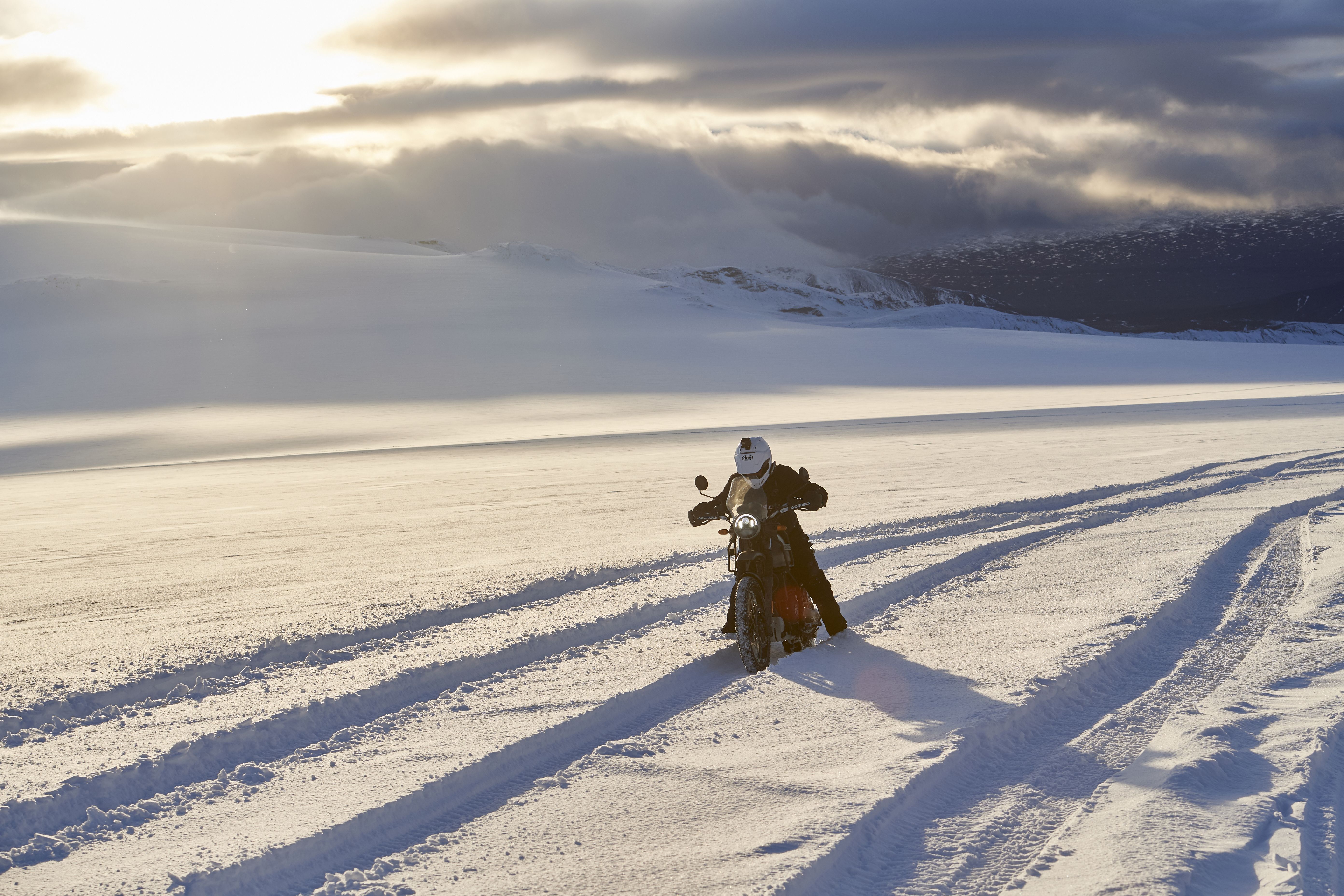 90º al Sur, Aventura en el Polo de Royal Enfield
