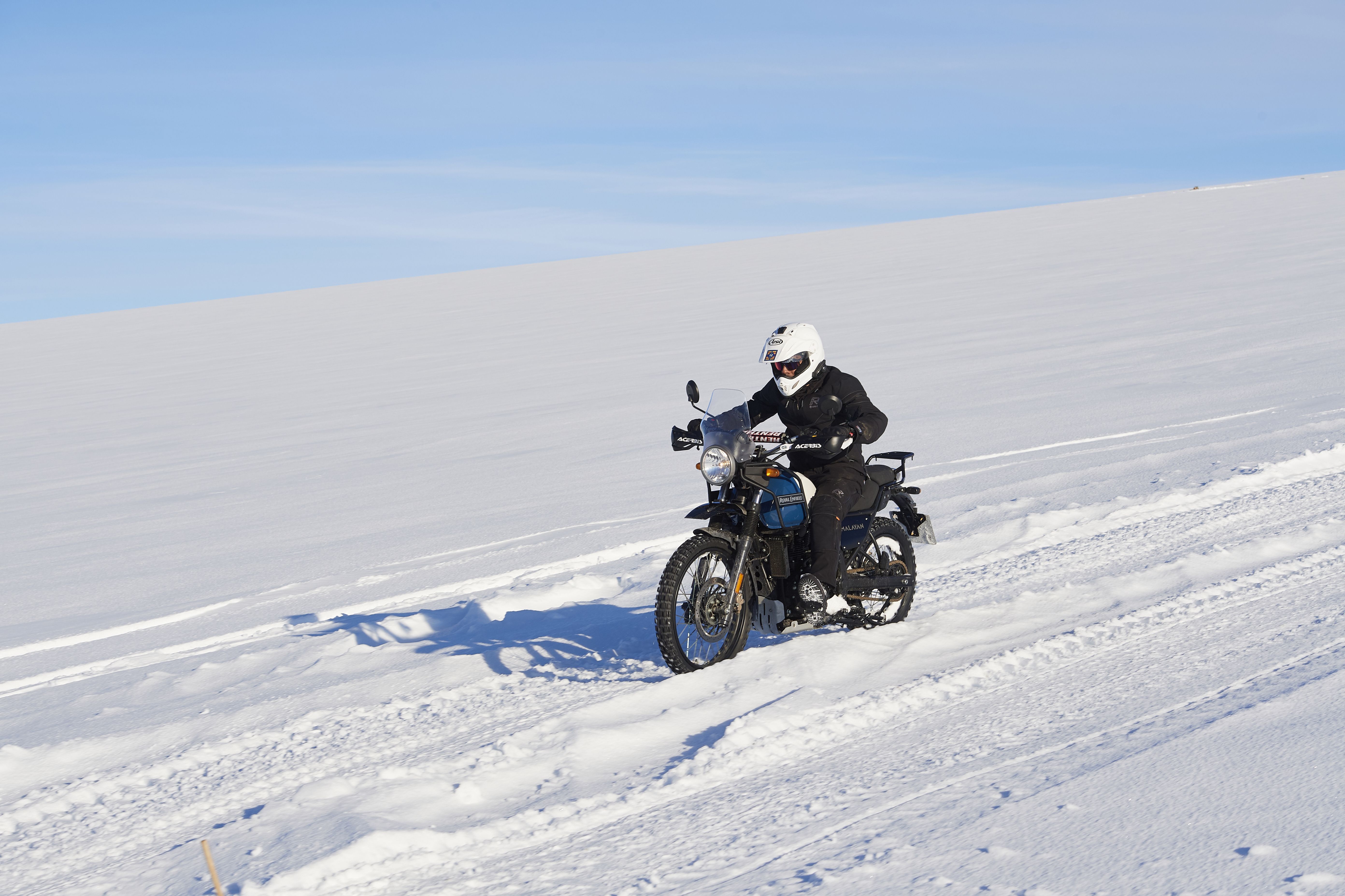 90º al Sur, Aventura en el Polo de Royal Enfield
