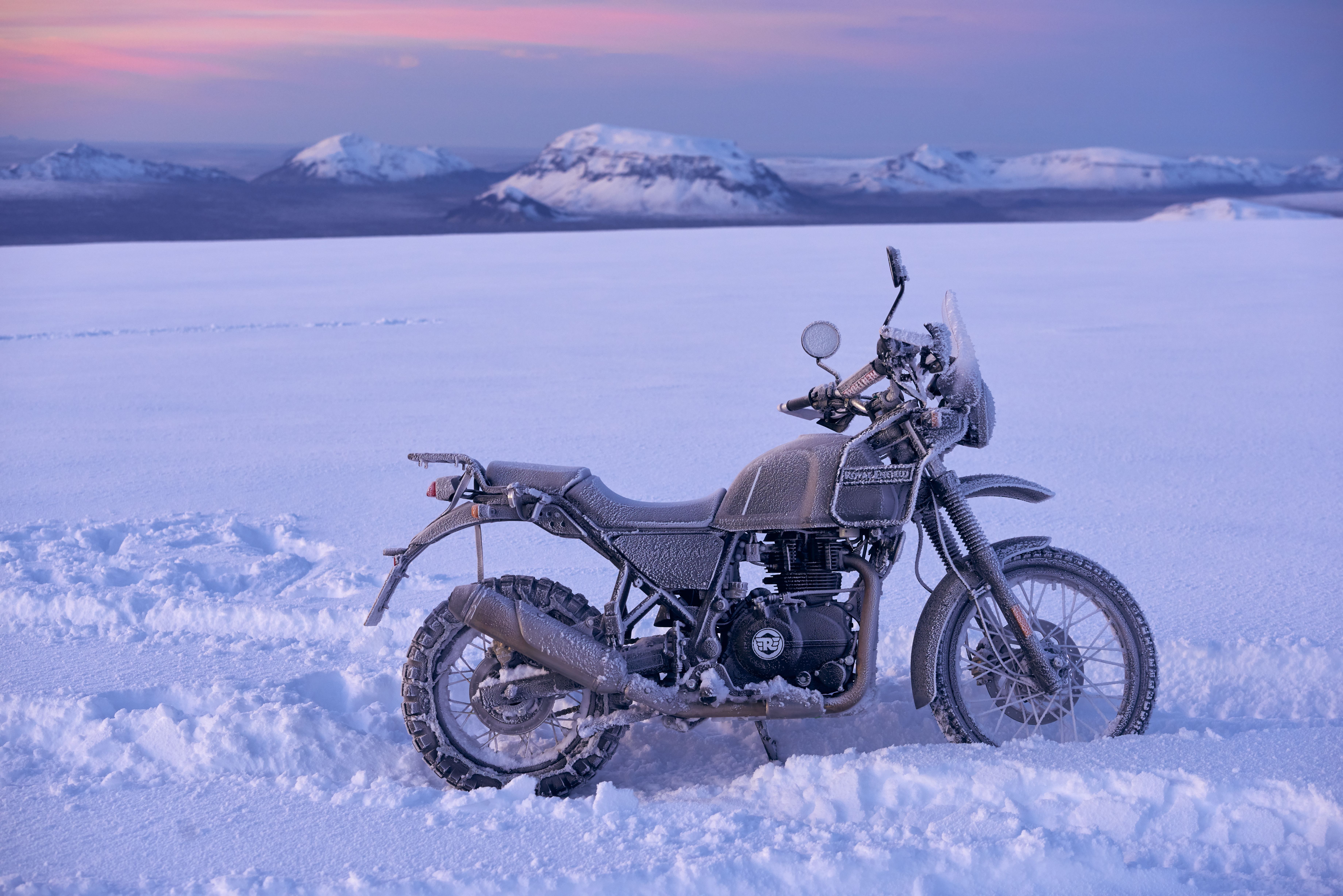 90º al Sur, Aventura en el Polo de Royal Enfield