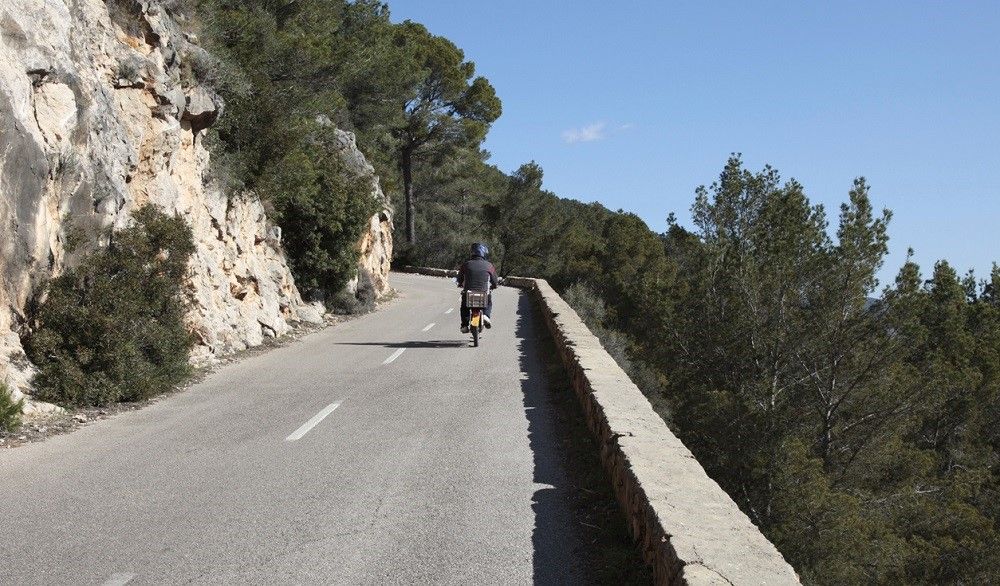 El Vespino se aventuraba por cualquier carretera. Fuente: iStock/ideeone