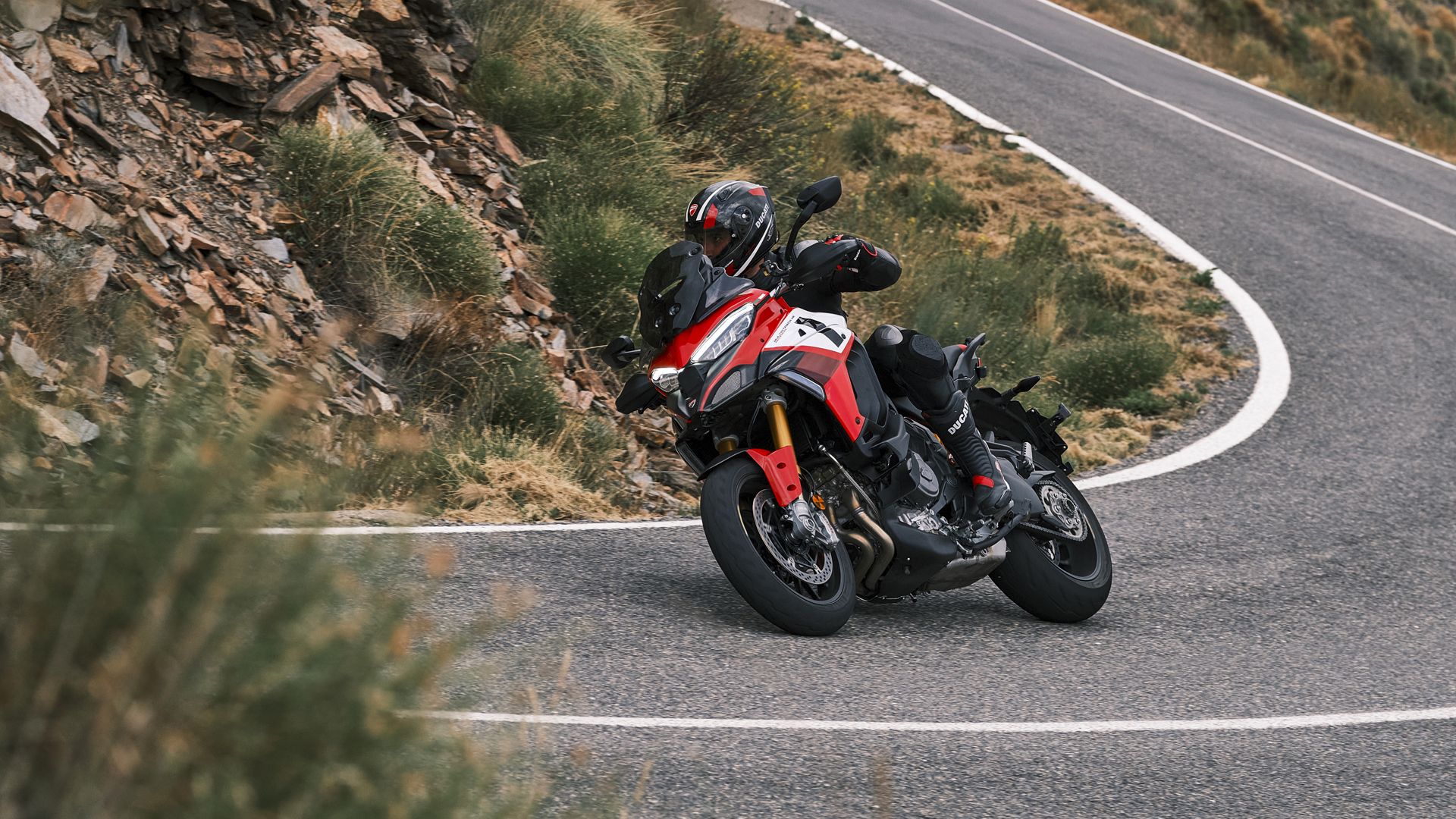 Ducati Multistrada Pikes Peak 2022 Accion (1)
