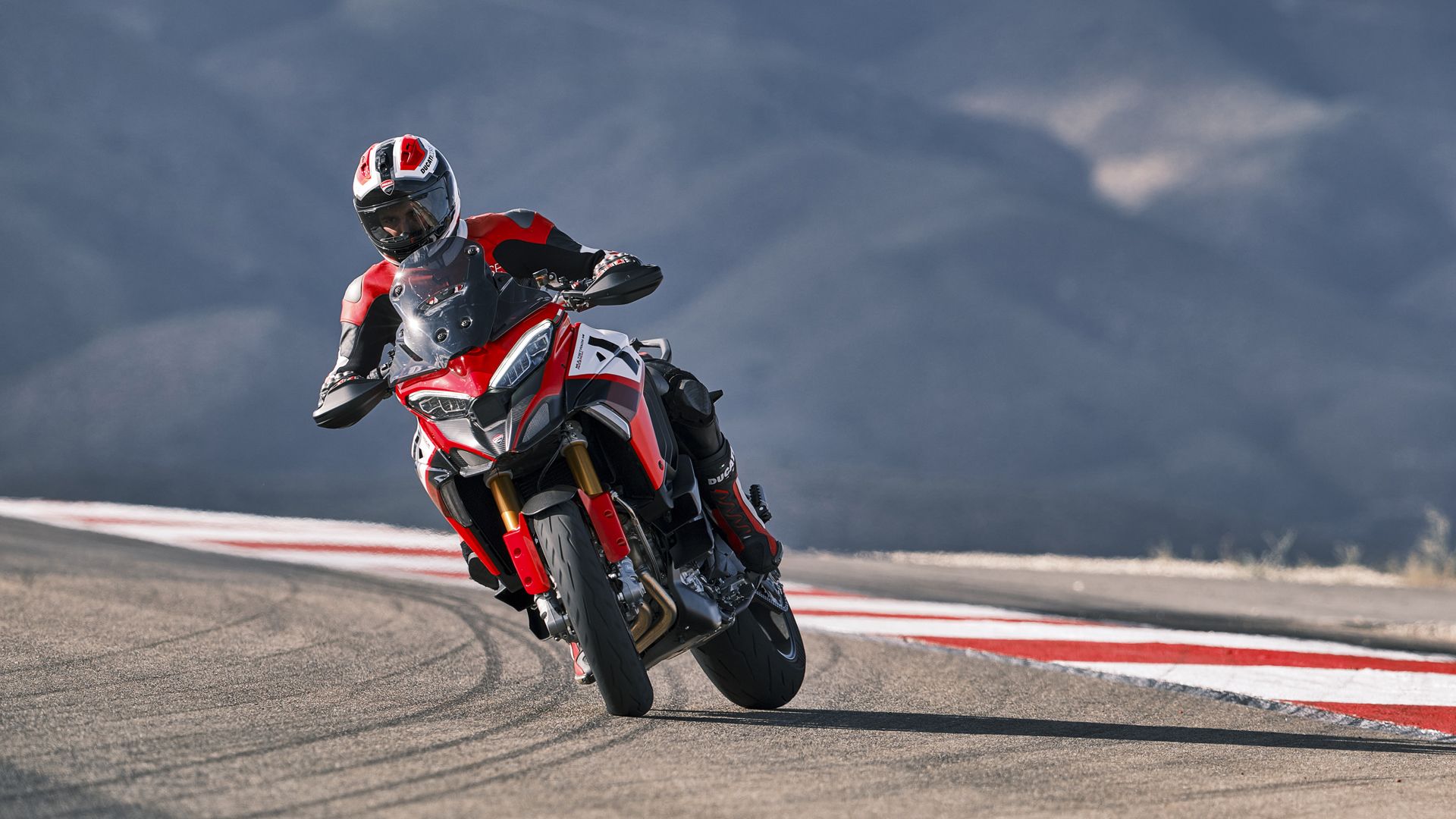 Ducati Multistrada Pikes Peak 2022 Accion (5)