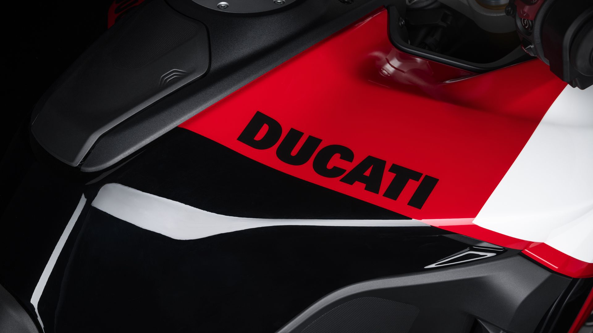 Ducati Multistrada V4 Pikes Peak 2022 Detalle (8)