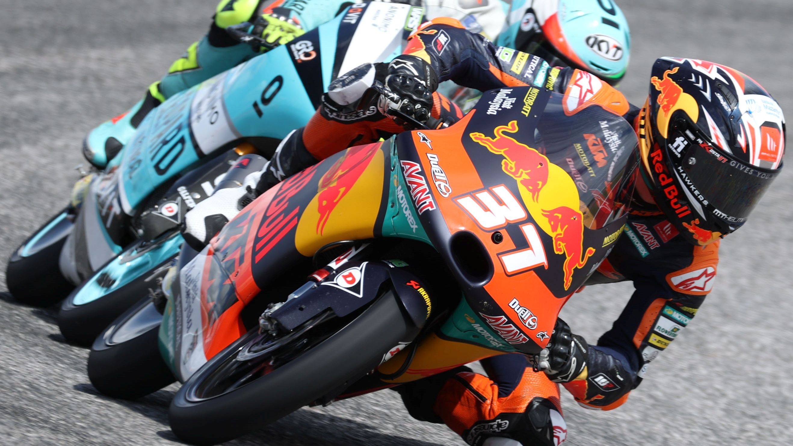 Pedro Acosta puede ser campeón de Moto3 2021 en Portimao si no lo evita Dennis Foggia
