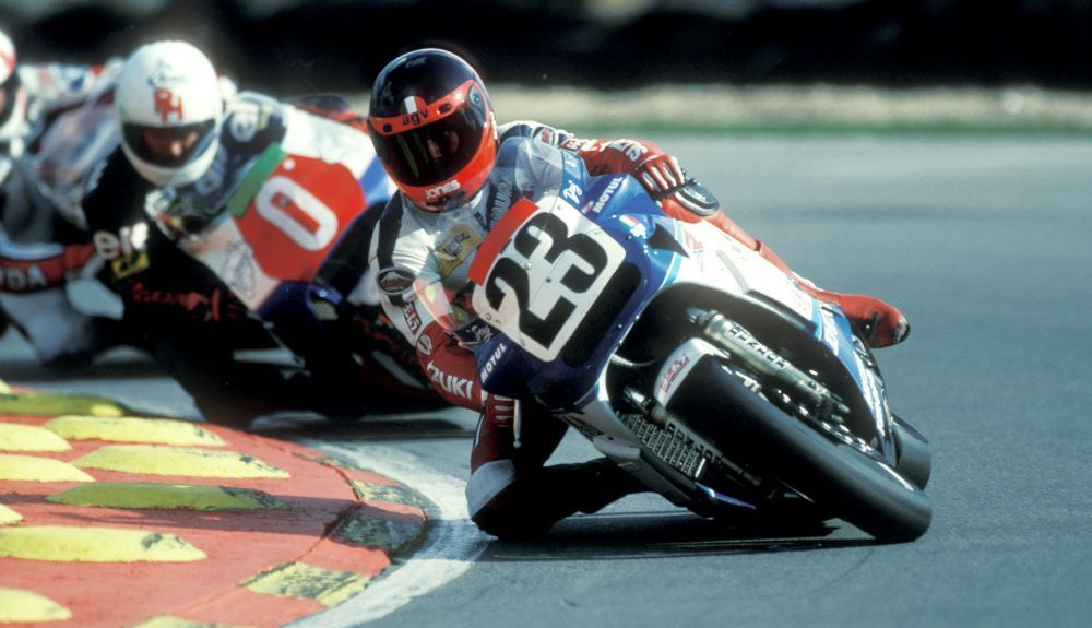 Doug Polen con una Suzuki en 1988. Fuente: Gold & Goose Doug Polen con una Suzuki en 1988. Fuente: Gold & Goose