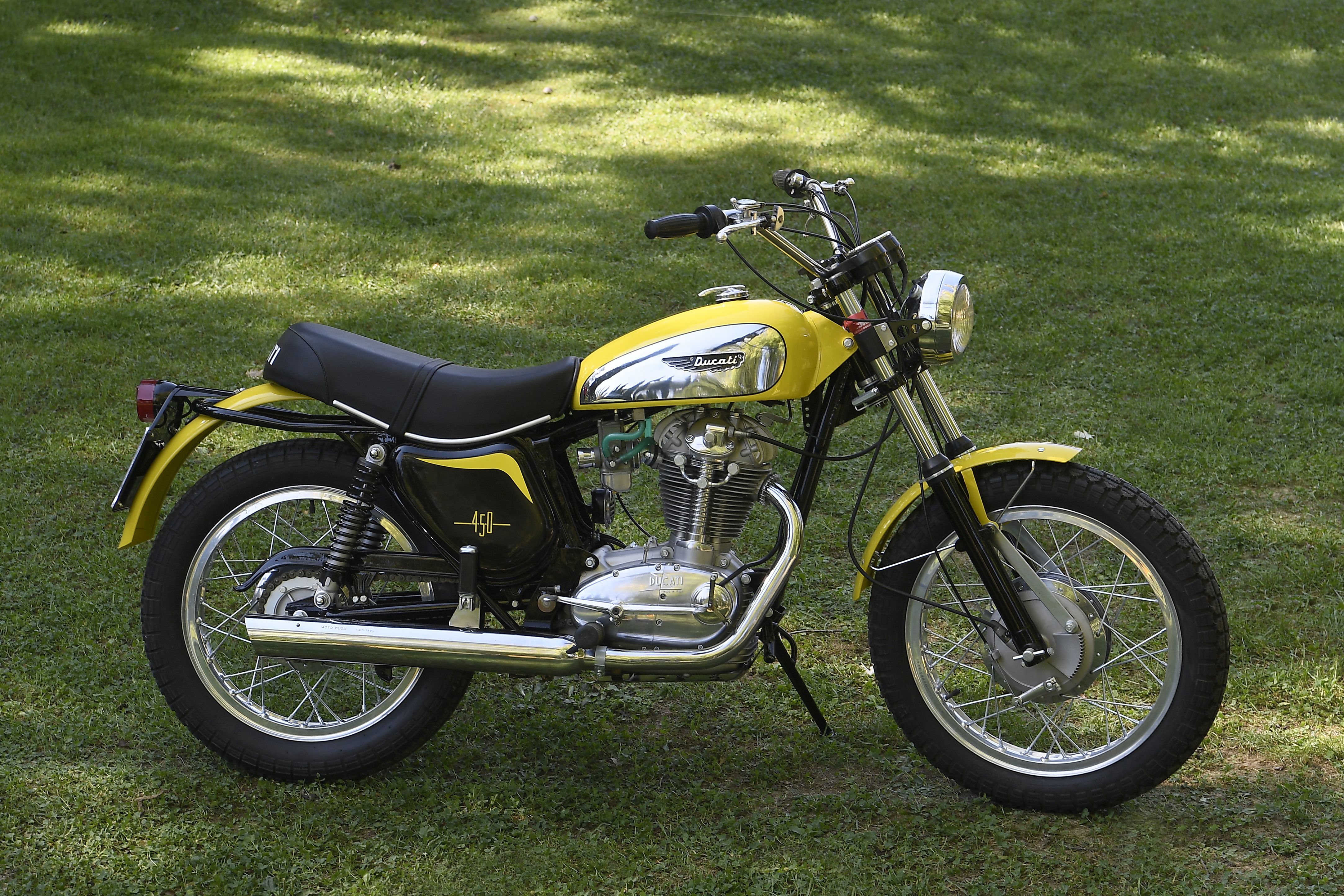 ¿Cómo matricular como histórica una moto clásica?