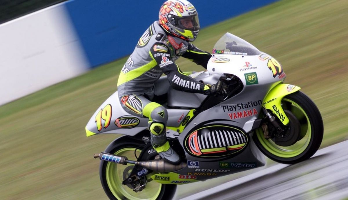 Olivier Jacque logró el último título de Yamaha en el cuarto de litro Olivier Jacque logró el último título de Yamaha en el cuarto de litro