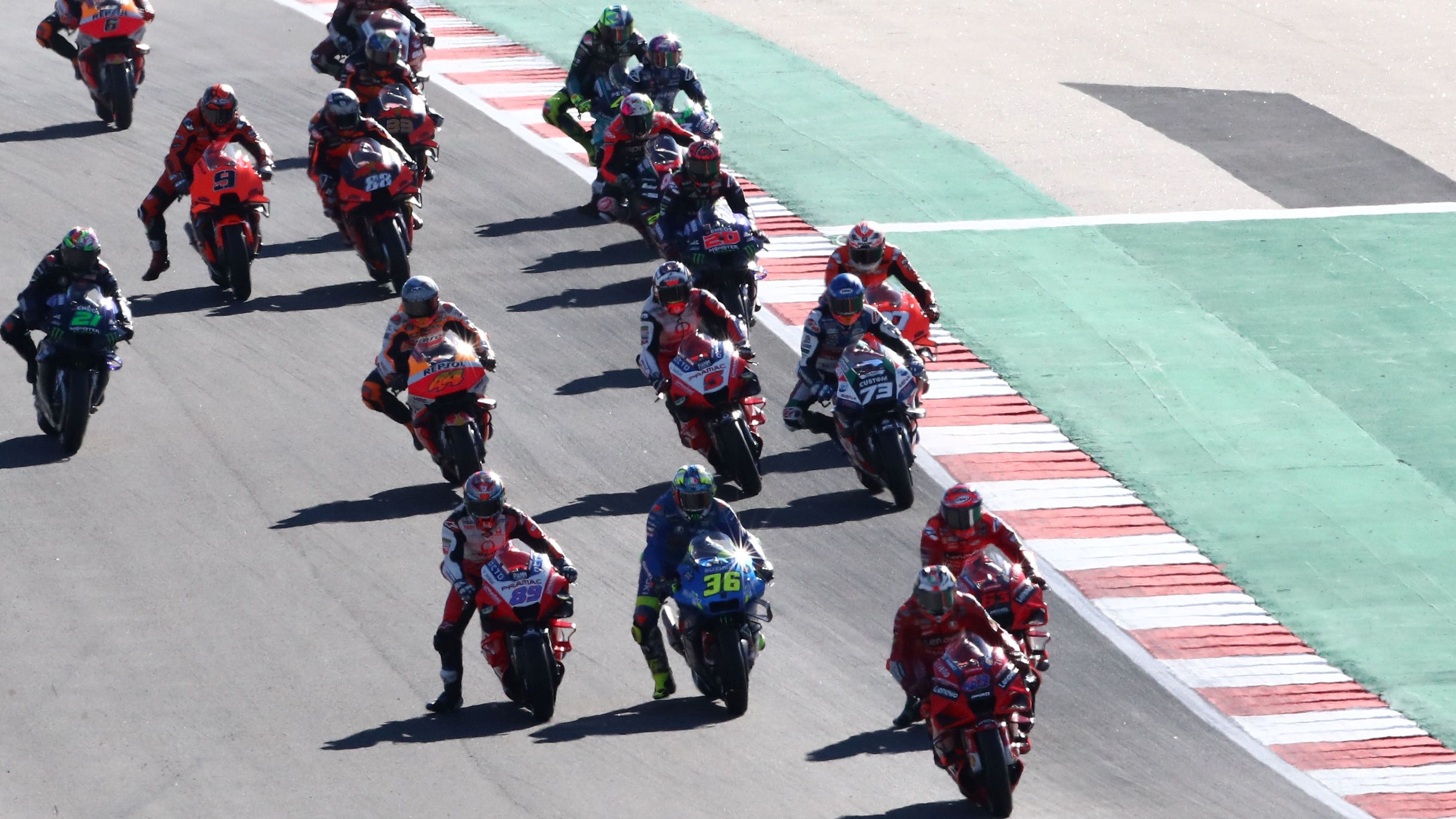 Jack Miller y Pecco Bagnaia toman el mando ante Joan Mir y Jorge Martín