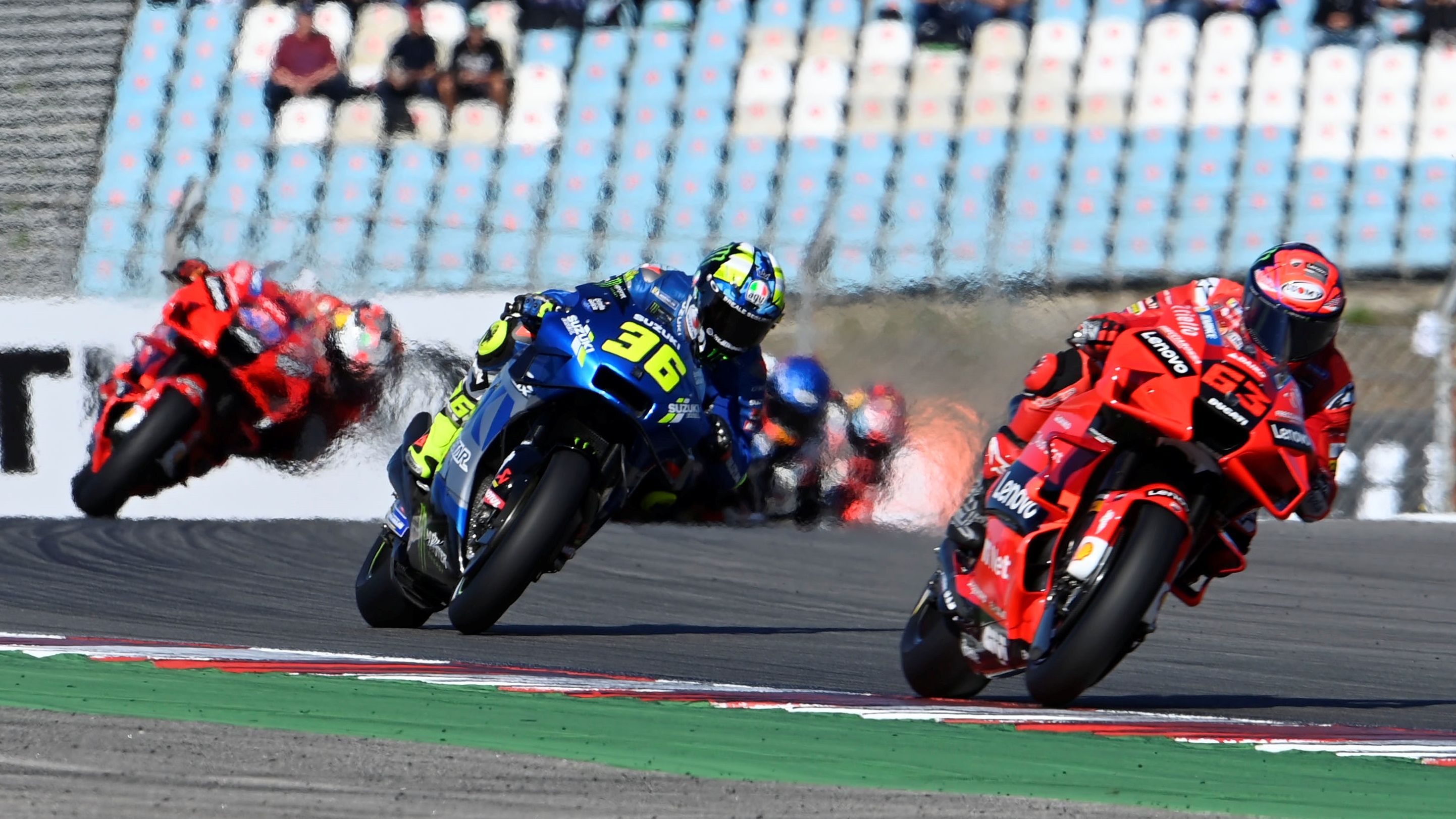 Pecco Bagnaia y Joan Mir abren hueco sobre Jack Miller en Algarve
