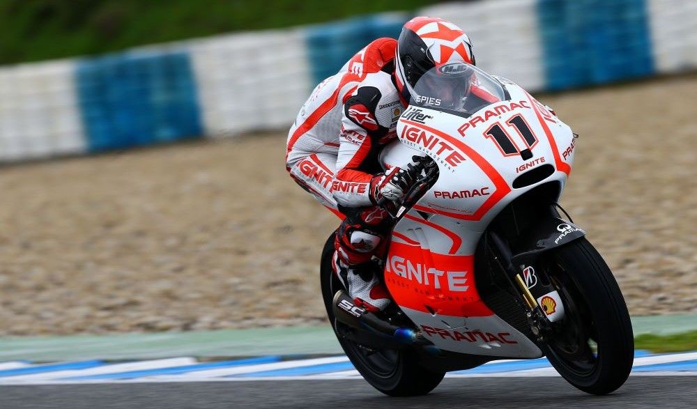 Ben Spies sobre la Ducati. Fuente Gold & Goose