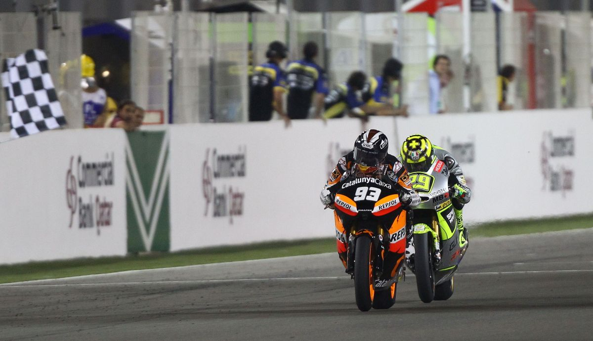 Marc Márquez bate a Andrea Iannone en Qatar 2012 Marc Márquez bate a Andrea Iannone en Qatar 2012