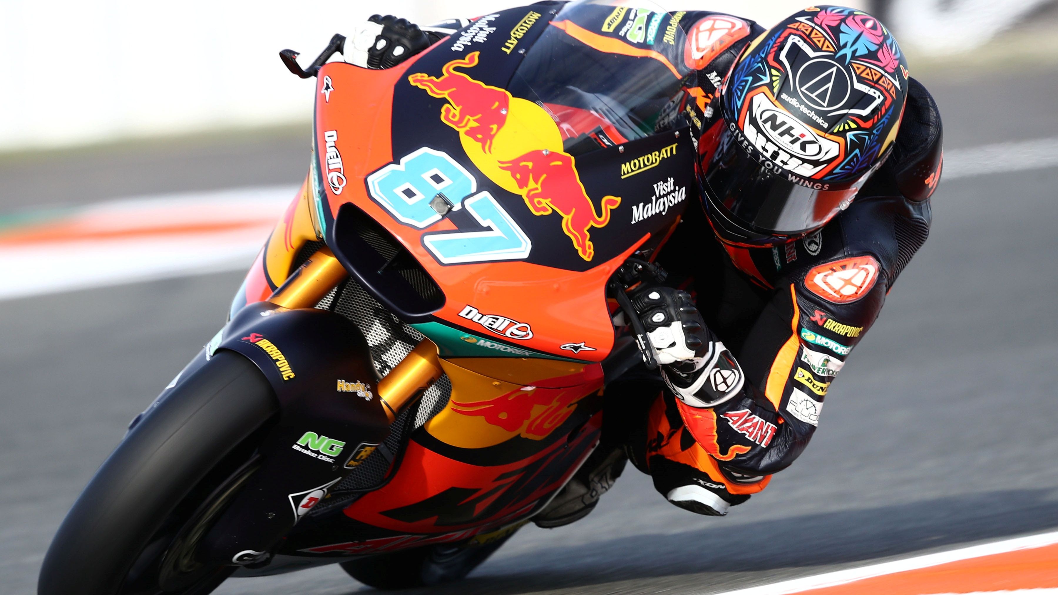 Remy Gardner comienza mandando en Valencia, su GP más importante