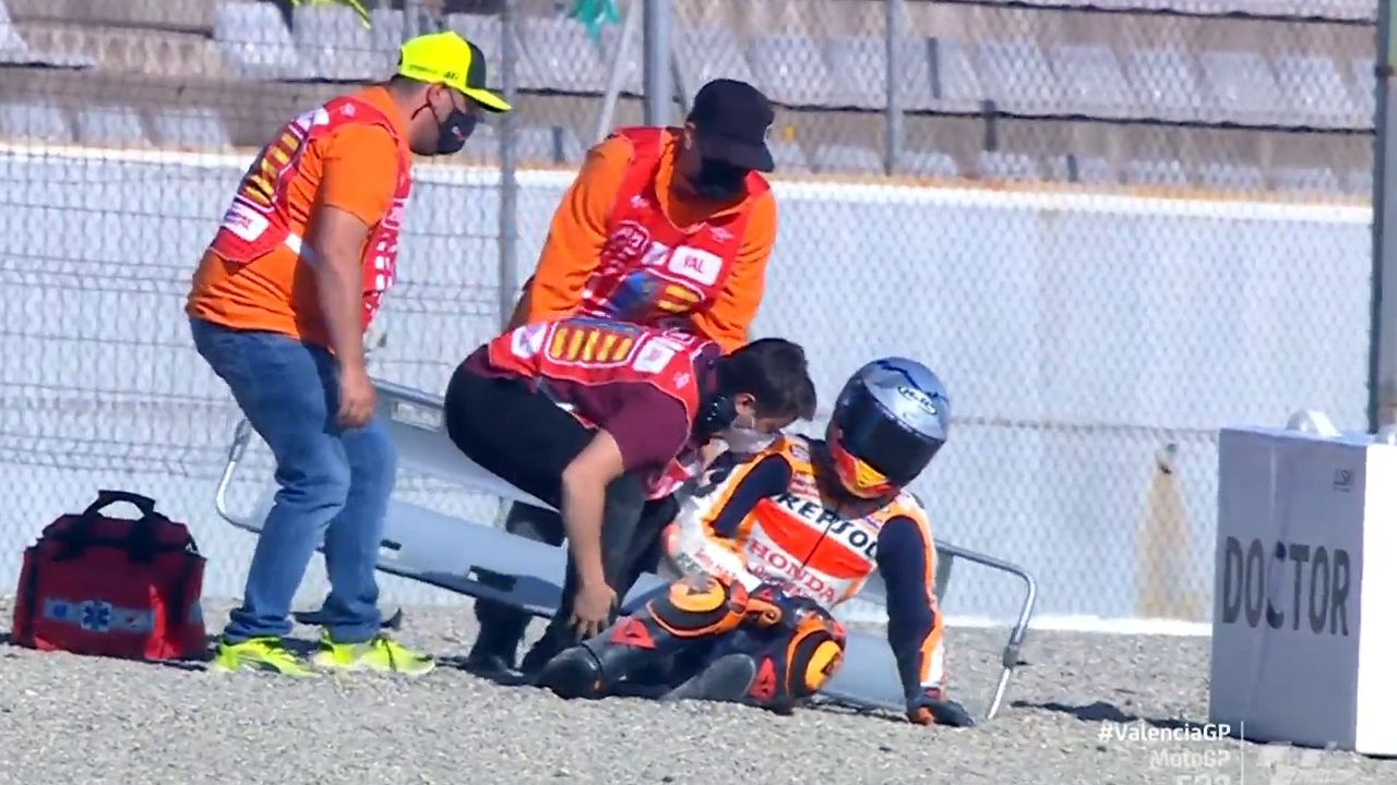 Cara y cruz para los Espargaró y Valentino Rossi en la Q2 en su último baile