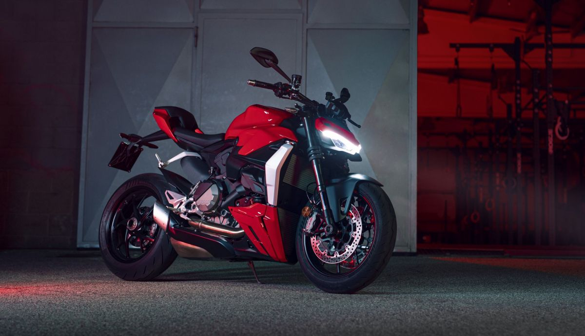 Ducati Streetfighet V2 2022 (4) Ducati Streetfighet V2 2022 (4)