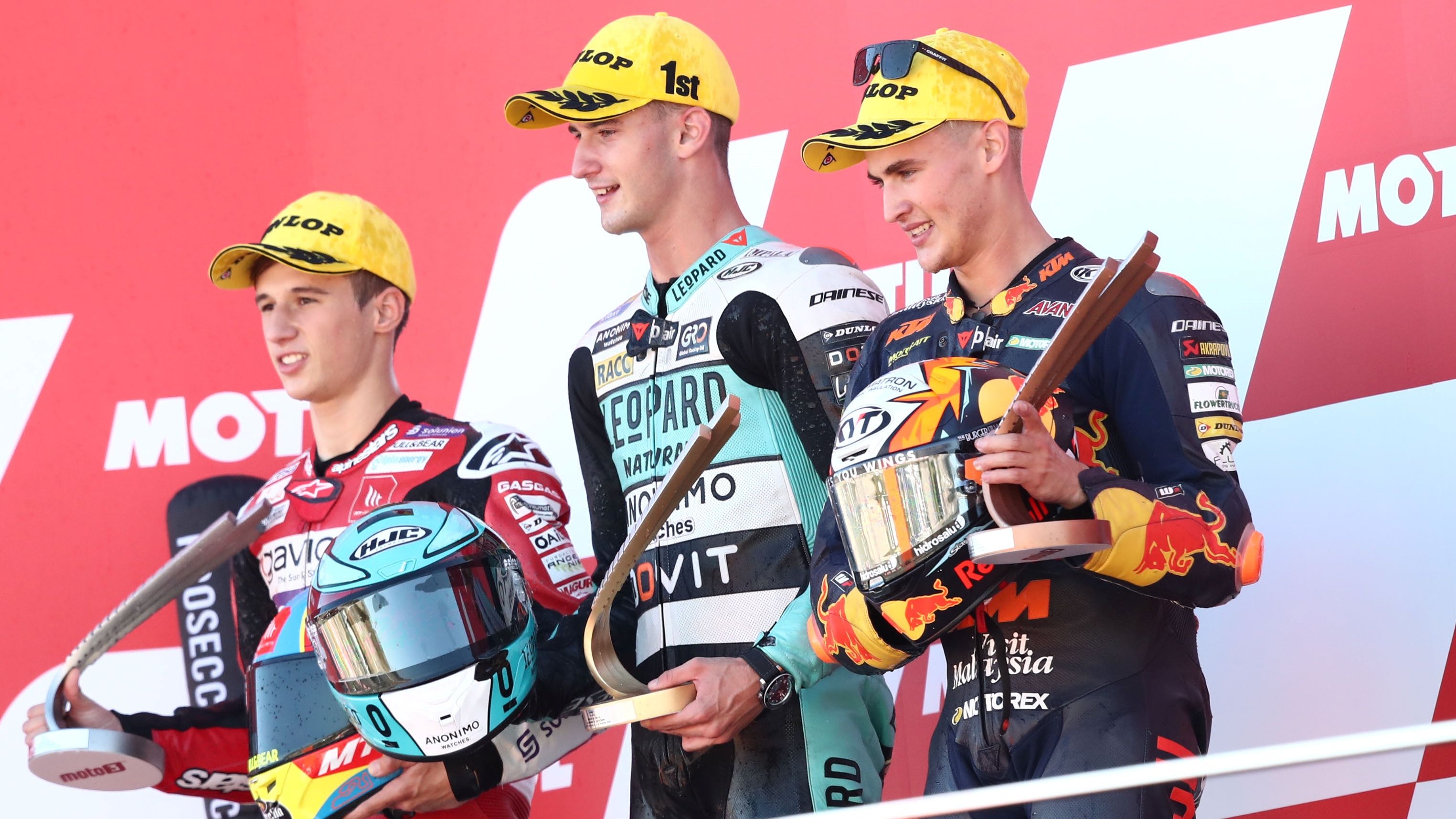 Xavi Artigas, Sergio García y Jaume Masià lograron el triplete español en Moto3
