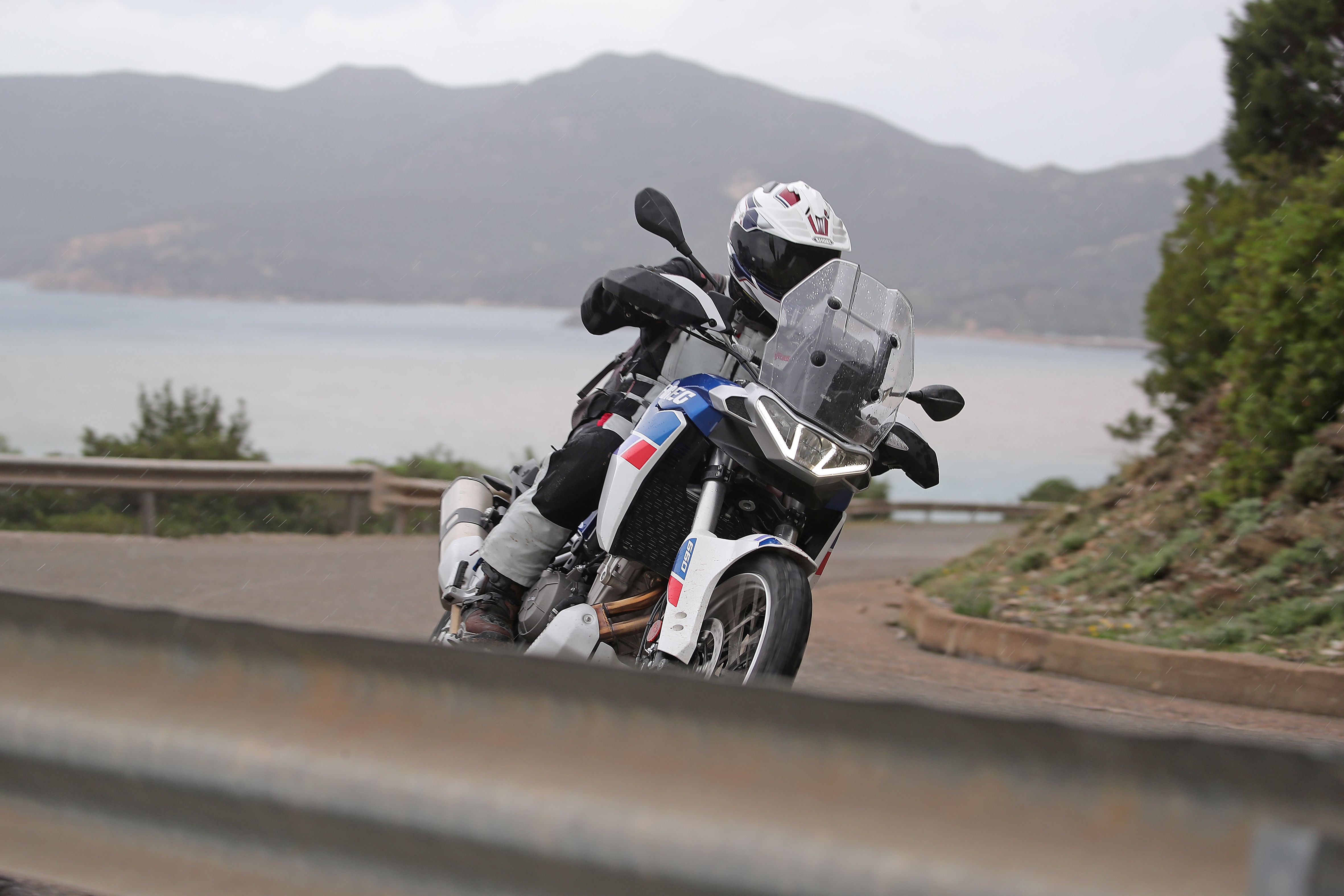 Aprilia Tuareg 660