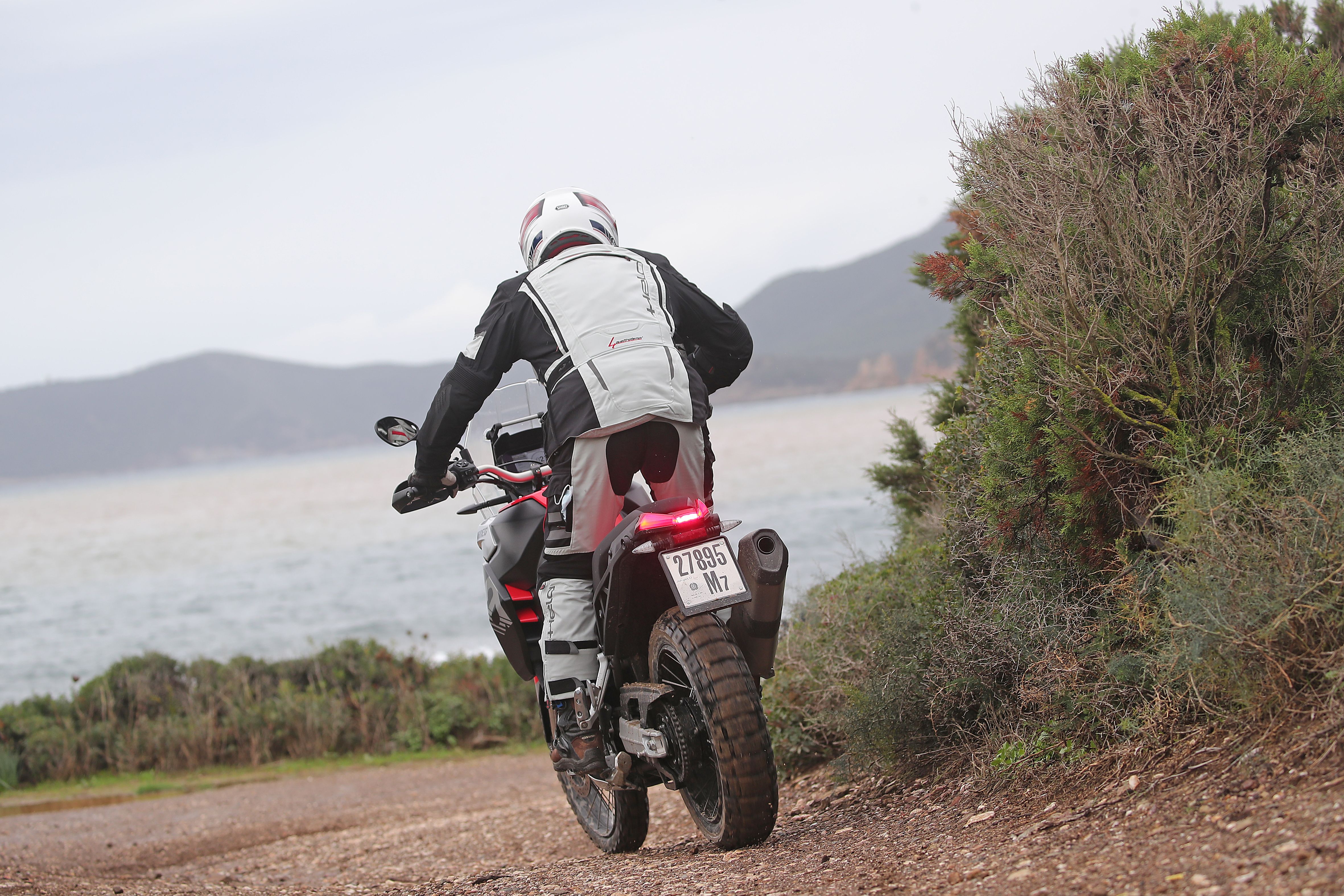 Aprilia Tuareg 660