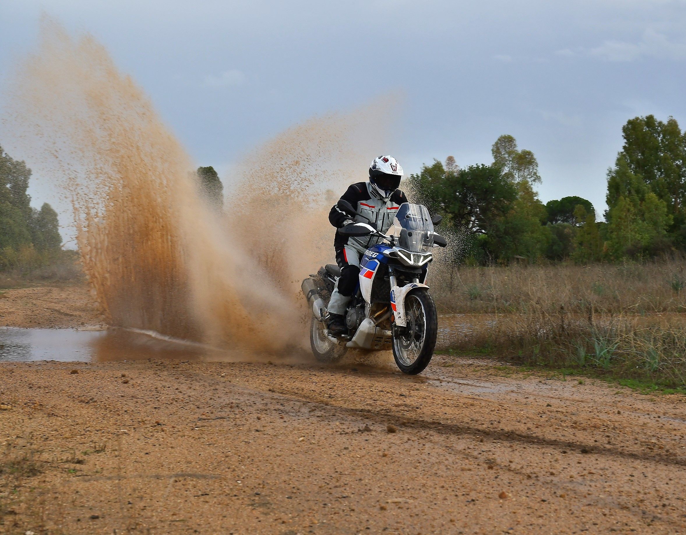 Aprilia Tuareg 660