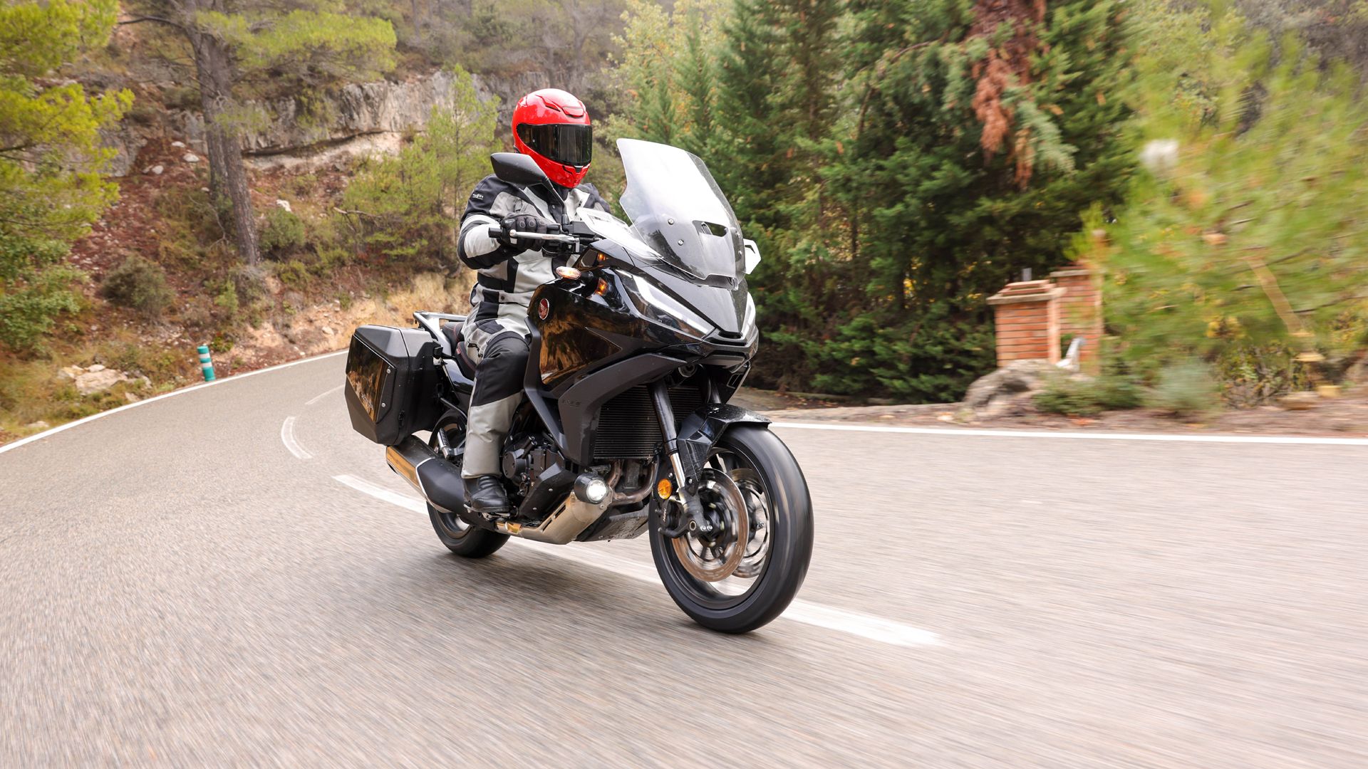 Honda NT1100 2022 Accion (3)