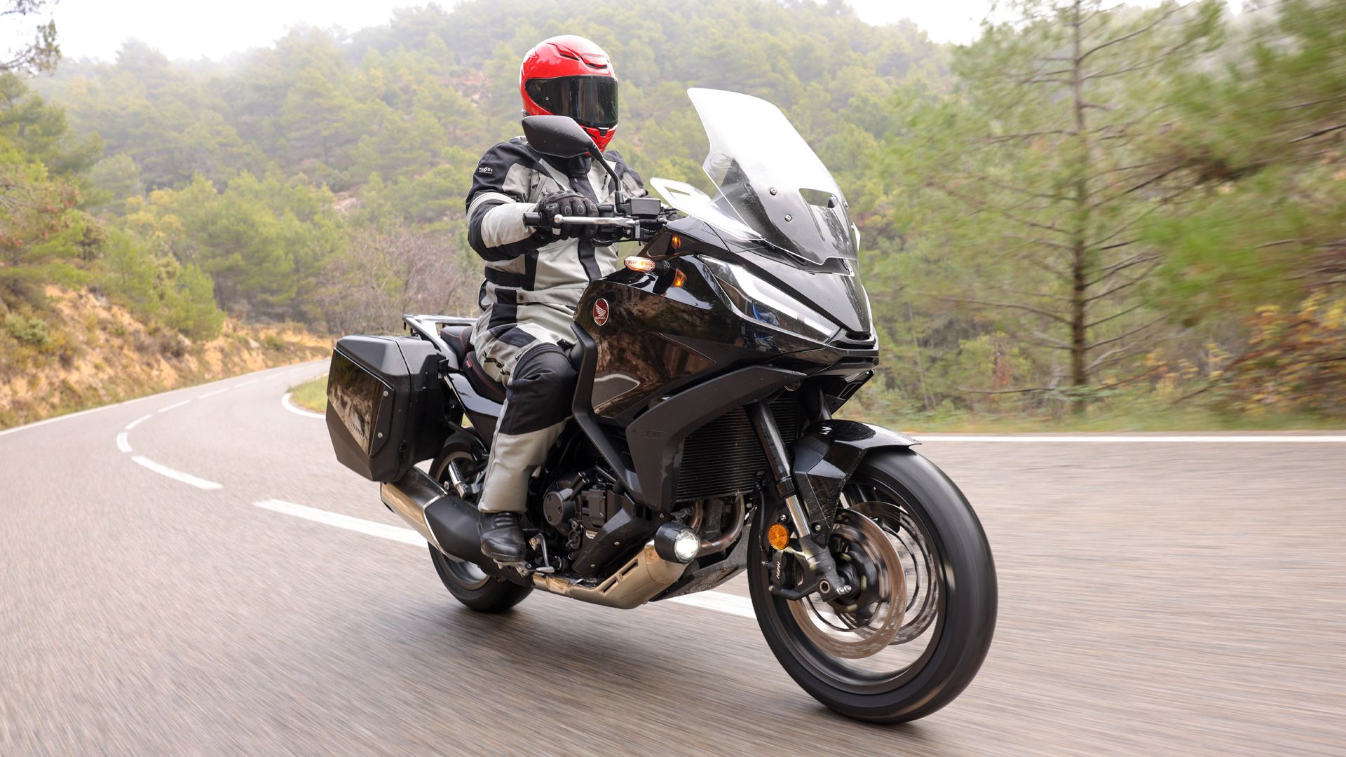 Honda NT1100 2022 Accion (4)
