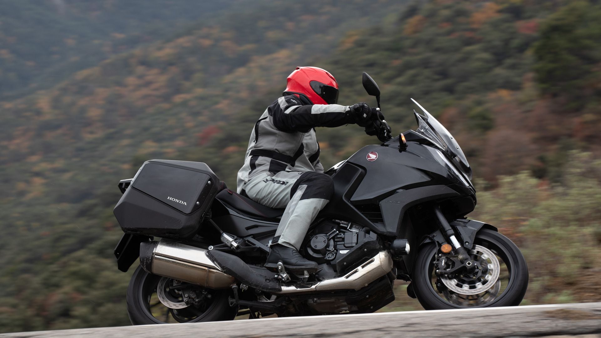 Honda NT1100 2022 Accion (11)