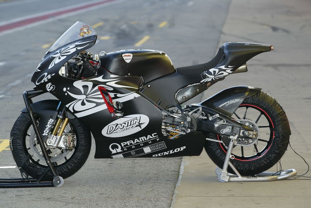Una de las motos del Team D'Antin. Fuente: Gold & Goose