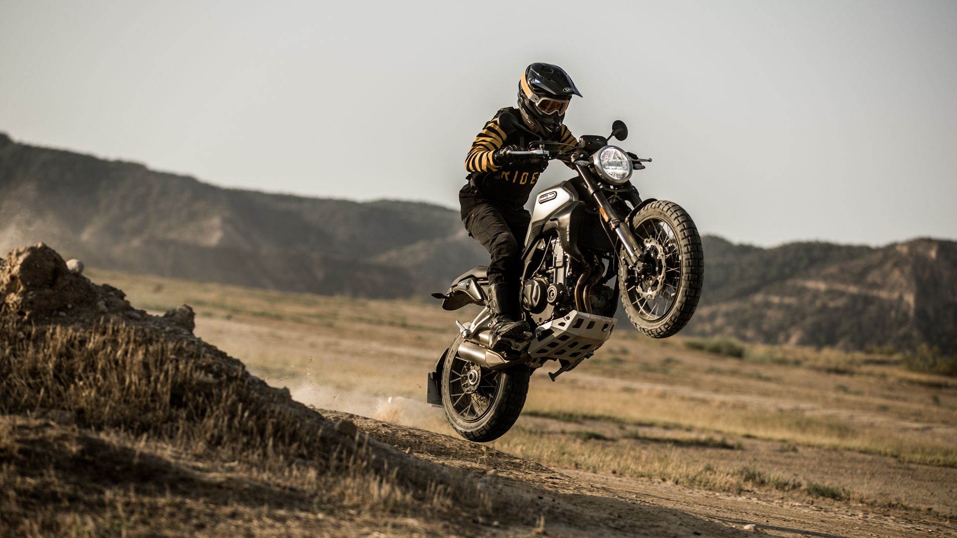 Macbor Eight Mile 500 Scrambler Accion (18)
