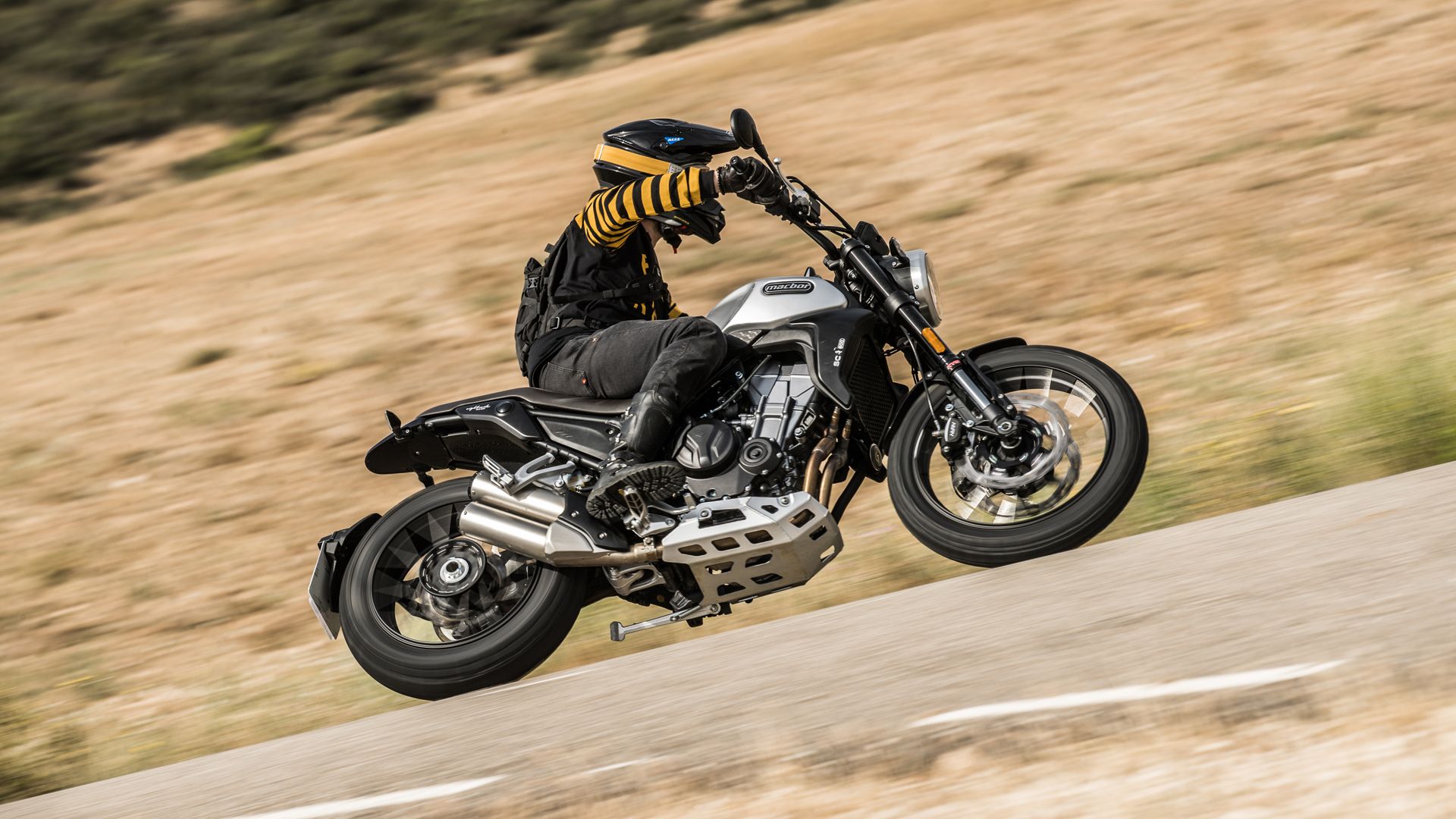 Macbor Eight Mile 500 Scrambler Accion (40)