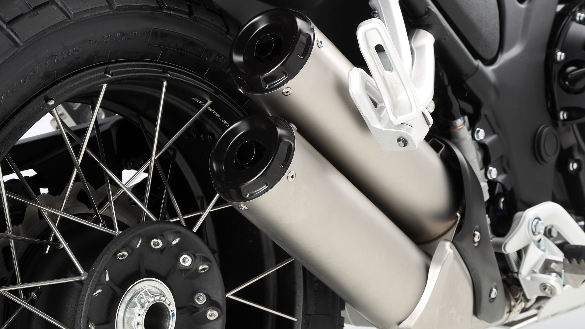 Macbor eight mile 500 scrambler detalles (14)