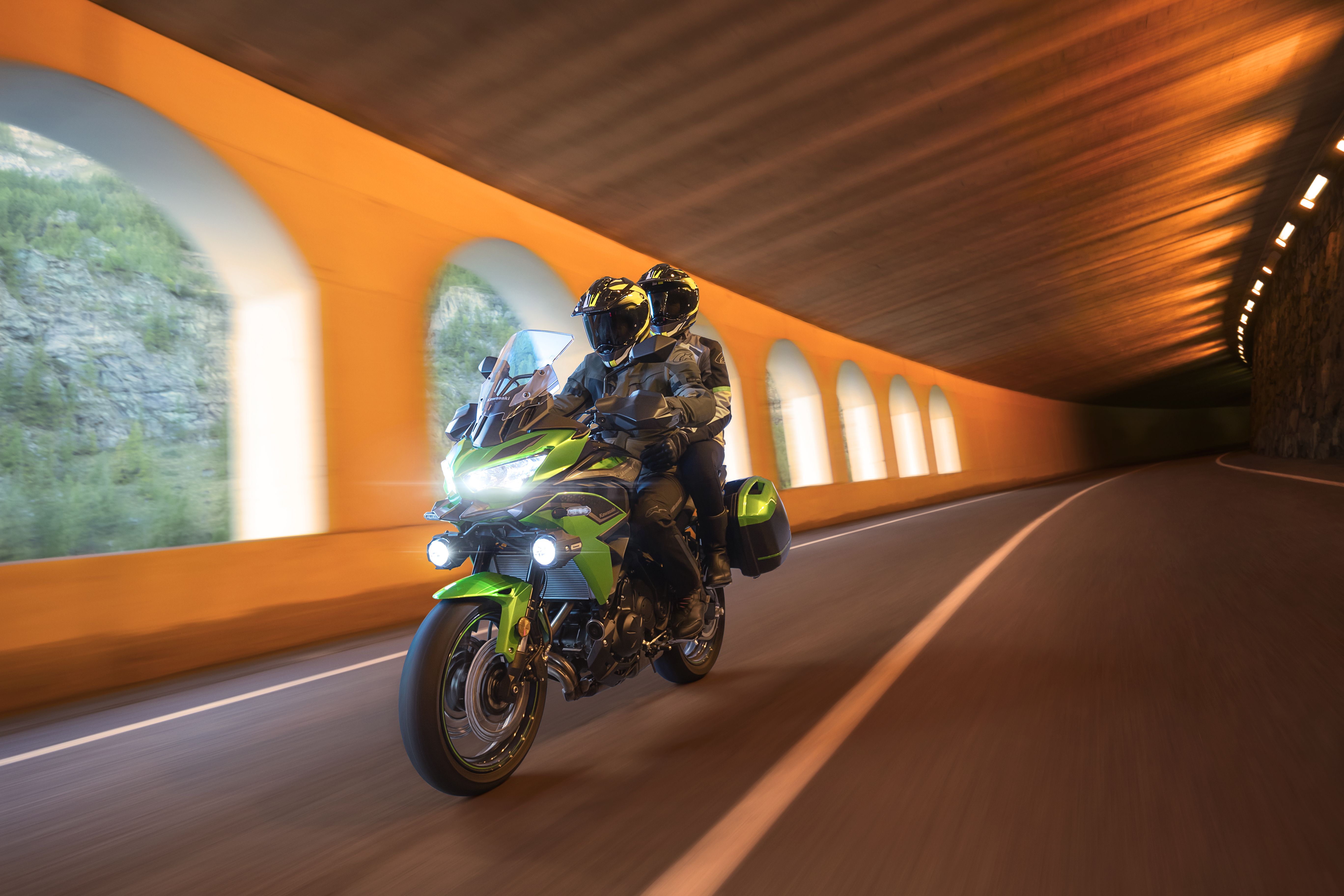 Kawasaki Versys 650 2022.