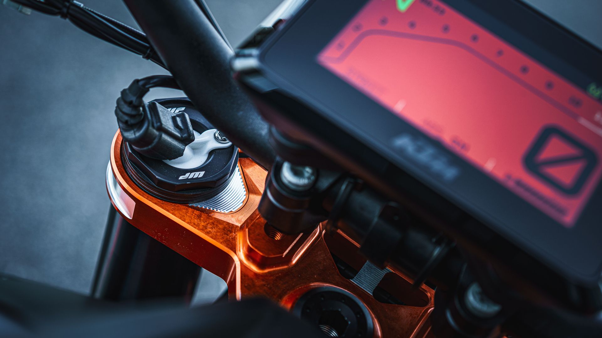 KTM 1290 SUPER DUKE R 2022 Detalle (5)