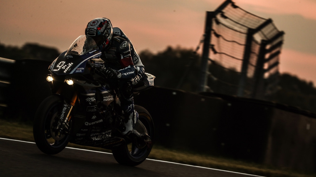 El YART gana las 8 horas de Slovakiaring y el GMT94 de David Checa acaricia el liderato