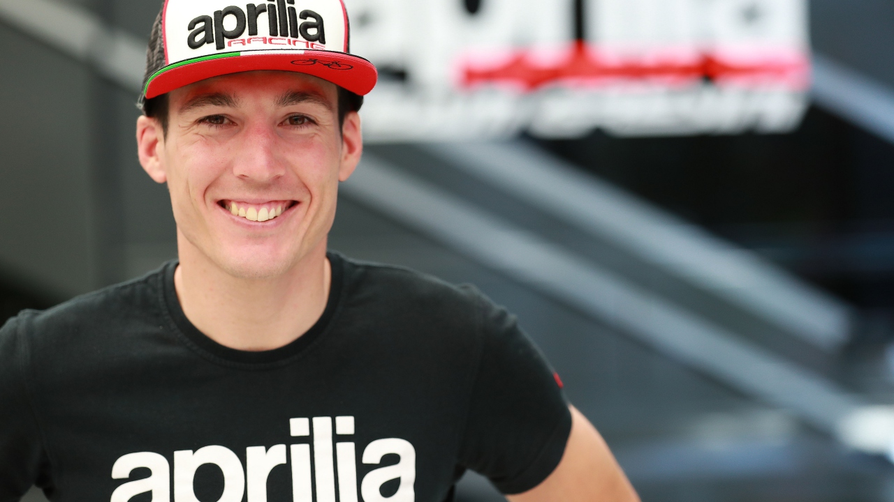 Aleix Espargaró renueva con Aprilia hasta MotoGP 2020
