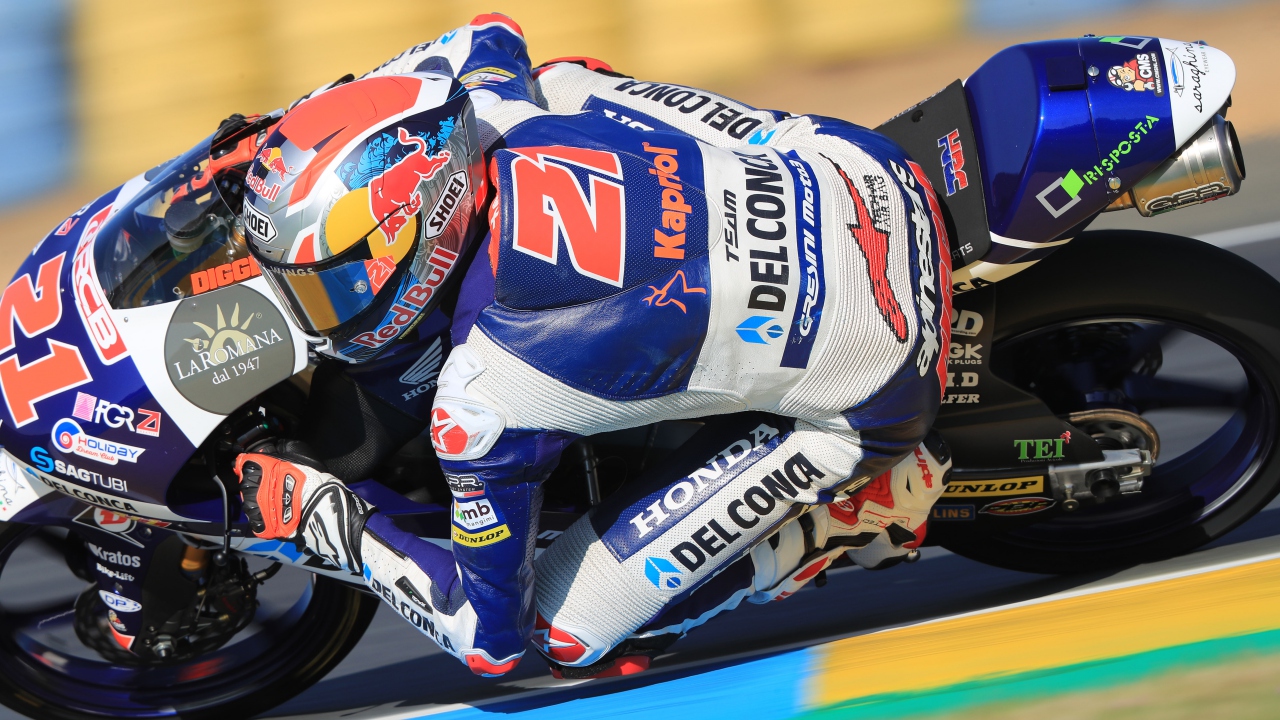 Albert Arenas se lleva el triunfo en Moto3 en el festival de sanciones de Le Mans
