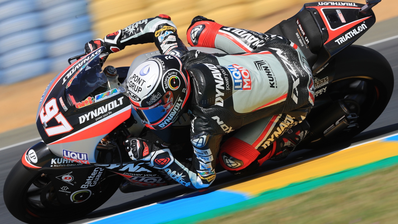 Pecco Bagnaia bate a Álex Márquez en Le Mans y Joan Mir se estrena en el podio de Moto2