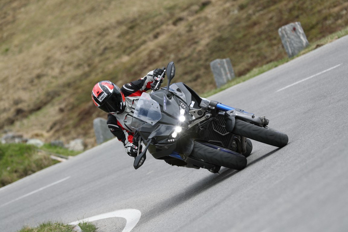 Yamaha Niken, prueba, ficha técnica y primeras impresiones