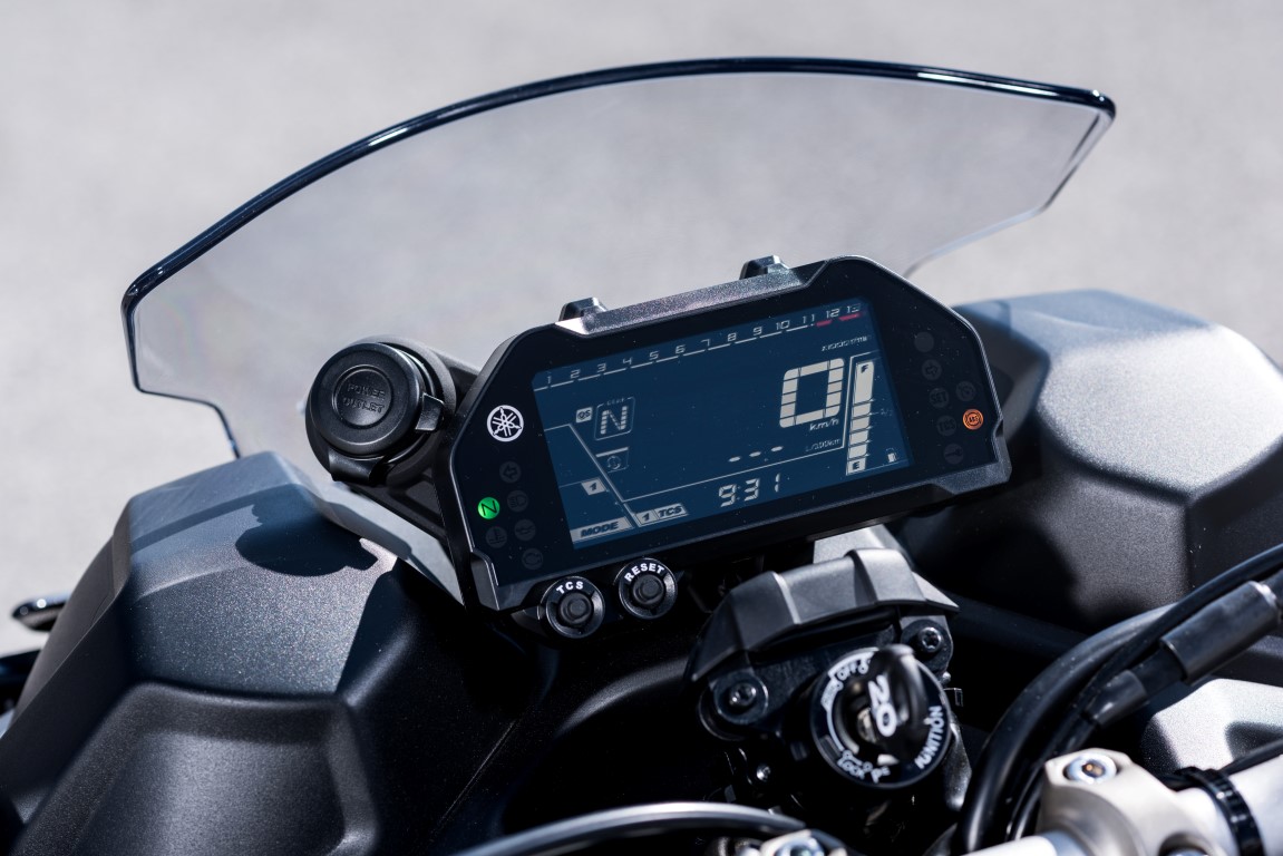 Yamaha Niken, prueba, ficha técnica y primeras impresiones