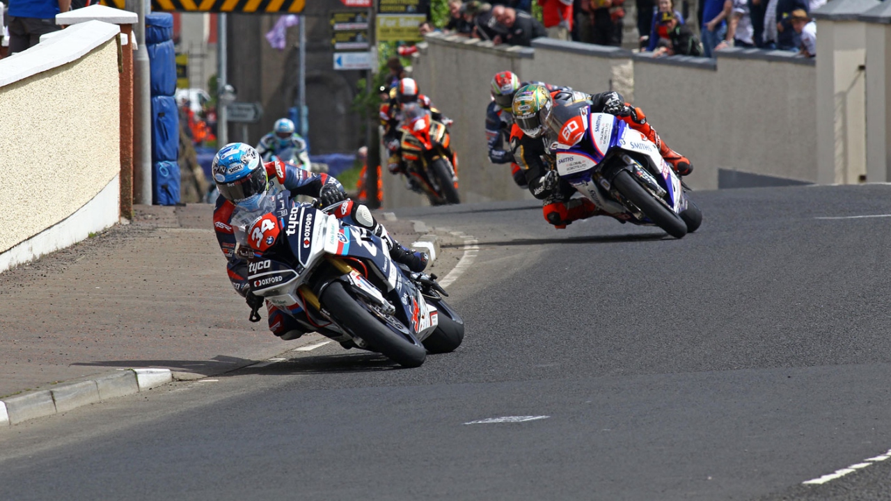 NW200 2018: Alastair Seeley de oro, Glenn Irwin de plata y Peter Hickman de bronce