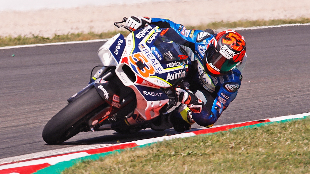 Tito Rabat tiene cuatro lesiones en el brazo pero quiere correr en Mugello