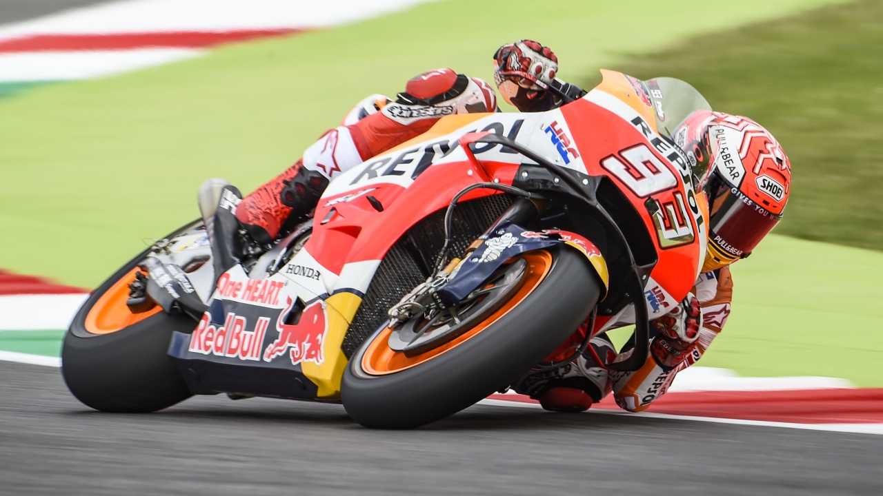Andrea Iannone comanda MotoGP en Mugello en un viernes lleno de incidentes