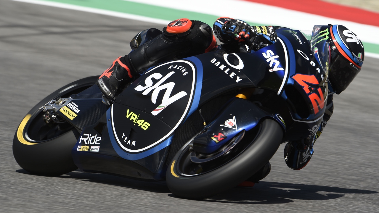 Miguel Oliveira gana un final trepidante en Mugello y Joan Mir repite podio en Moto2