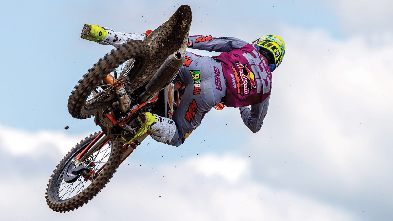 Jeffrey Herlings y Pauls Jonass reafirman su liderato en MXGP