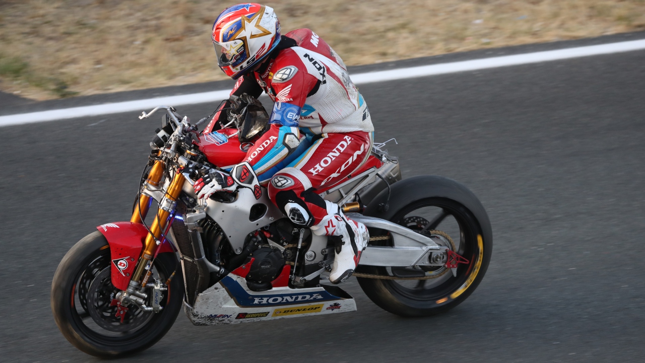 El FCC TSR Honda vence en las 8 horas de Oschersleben y buscará el título en Suzuka