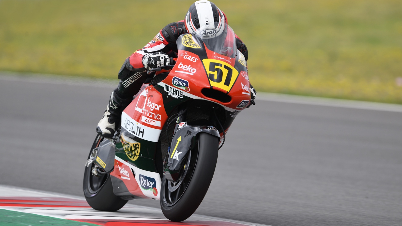 Jesko Raffin y Augusto Fernández se reparten las victorias de Moto2 en Barcelona